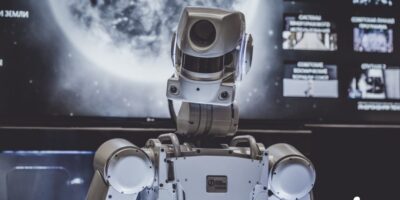 IAR and NexCOBOT to develop collaborative robots