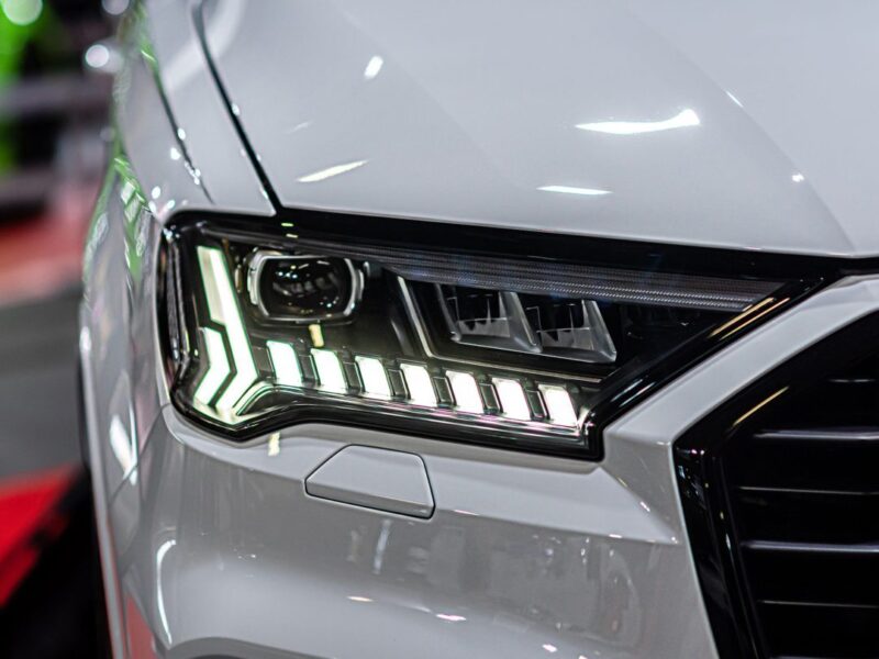 Alimentation pour l’éclairage LED des véhicules