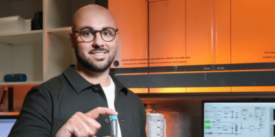 Getting hydrogen out of ammonia