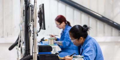 Un fabricant britannique de batteries se tourne vers l&rsquo;Europe pour atteindre un CA de 100 millions de  livres sterling