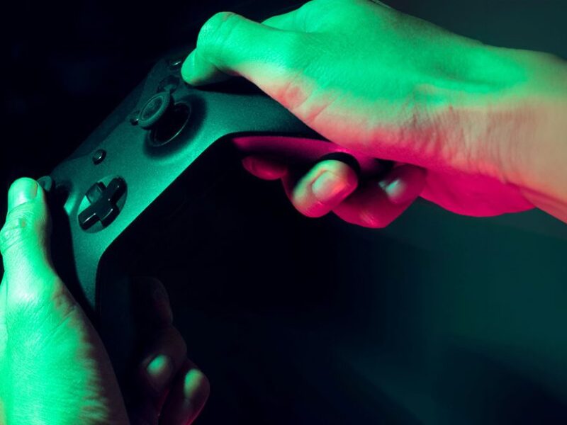 Farnell élargit son offre en interrupteurs pour montage PCB