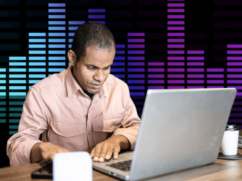 Interactive, accessible charts for blind or low vision people