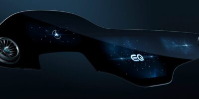 Mercedes funds training in AI and automated driving