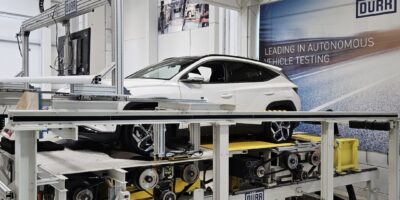 Solution de test pour les systèmes d&rsquo;aide à la conduite et les fonctions de conduite autonome