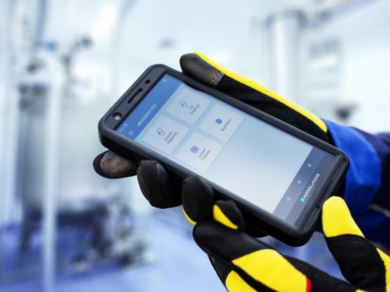 Smartphone 5G numérisant les communications dans les parcs énergétiques espagnols