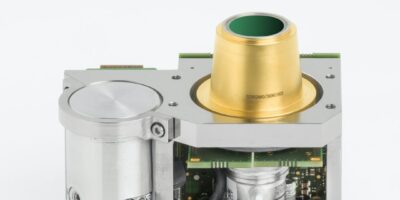 Compact SXGA HOT infrared sensor for tactical vision systems