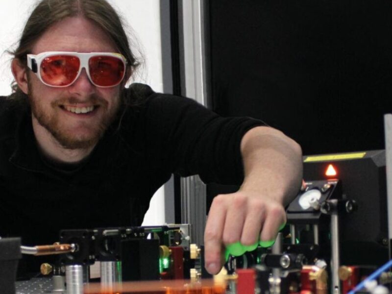 AWG card for analog quantum computing