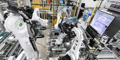 LG accelerates smart factory business with AI