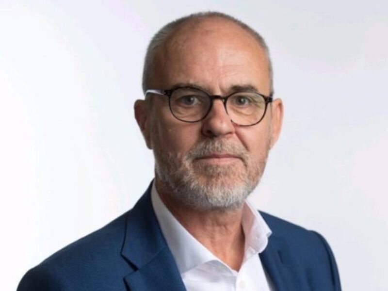 Chip designer Sondrel appoints CEO, plans delist from AIM