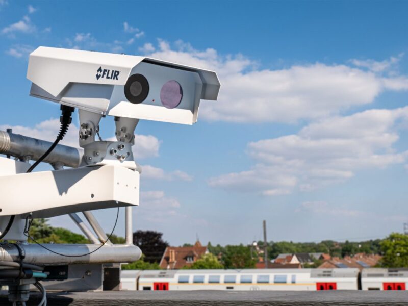 Système de caméra avec IA pour améliorer la fluidité du trafic interurbain et la sécurité routière