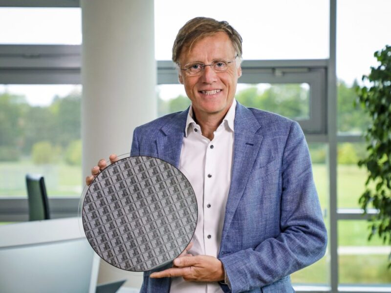 Infineon shows its first 300m GaN wafer