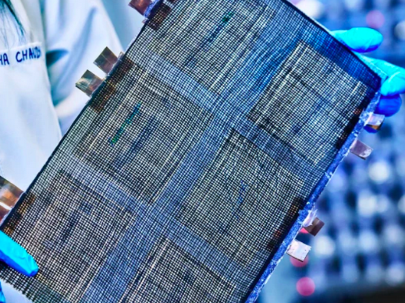 Strongest battery paves way for light, energy-efficient vehicles