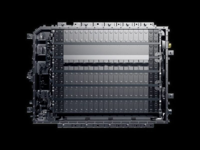 First hybrid sodium-lithium battery provides fast charging, 400km range