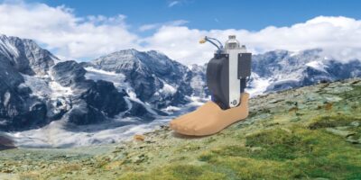 Marcher naturellement avec un pied artificiel