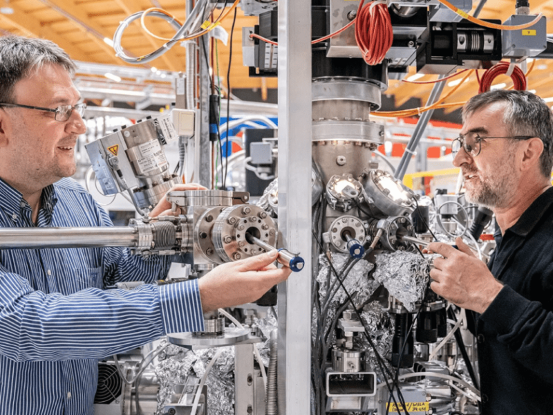 Magnetism in thin layers: one electron makes the difference