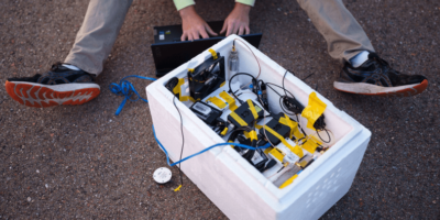 Can cell phone signals help land a plane?