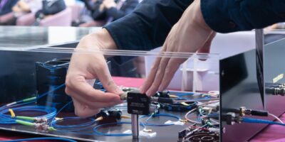 Desktop photonic quantum computer runs at room temperature