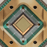 D-Wave shows 4400 qubit annealing quantum processor