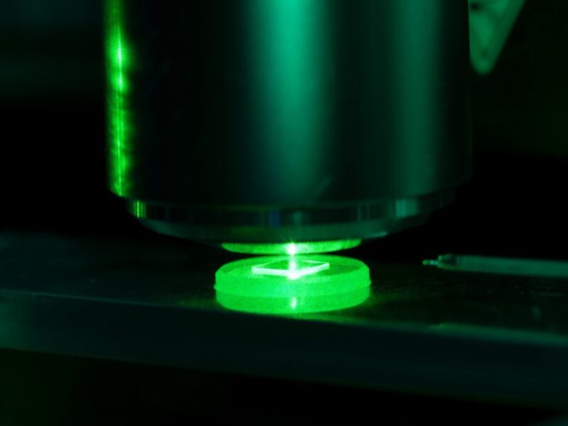 €10m project eyes 100 qubit diamond quantum computer