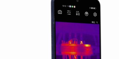 Caméra thermique mobile au format poche pour des environnements d’inspection électrique sûrs et efficaces