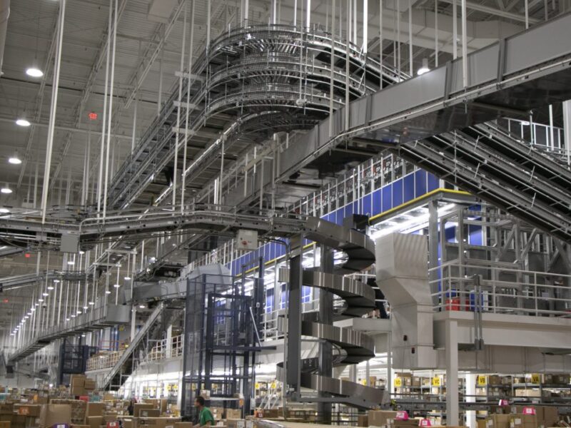 Mouser ramps up distribution centre, AI