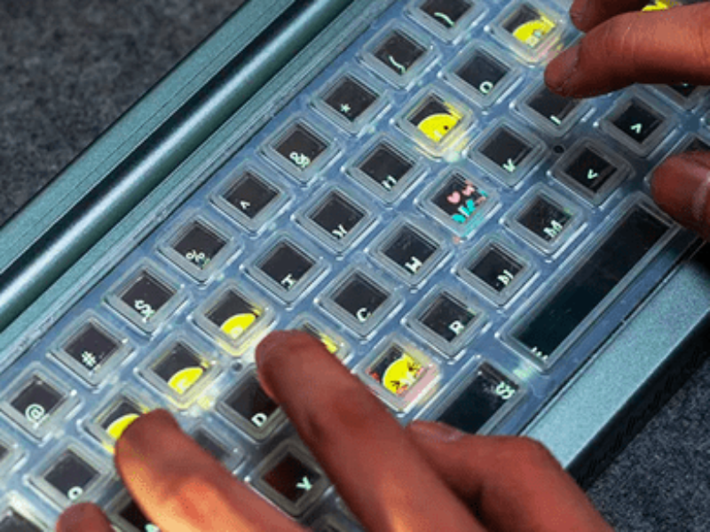 Keyboard that doubles as a second monitor