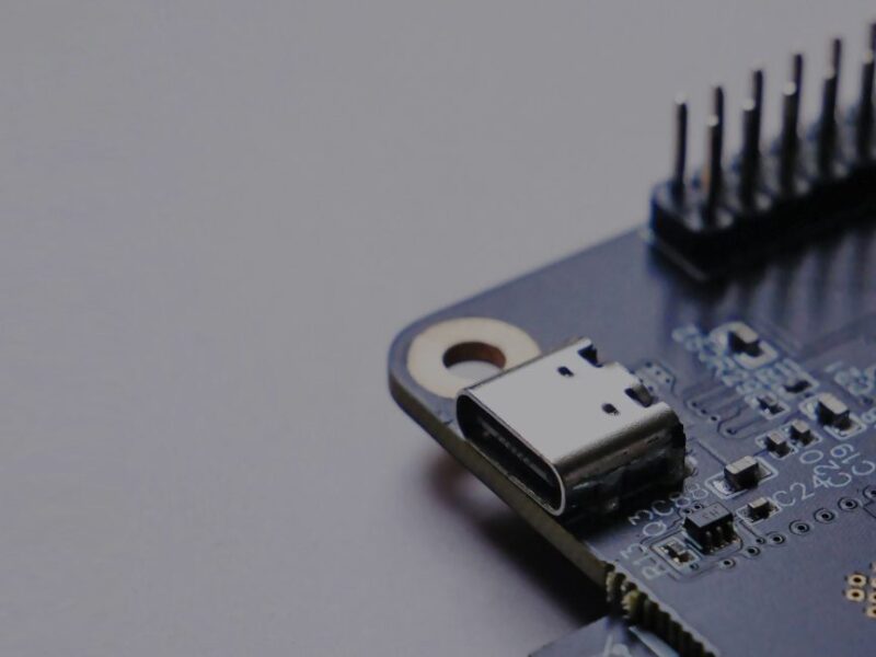 Pulsiv permet d&rsquo;obtenir 240W à partir d&rsquo;un seul port USB-C