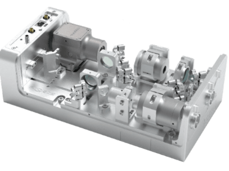 Cavité de doublage linéaire pour laser 