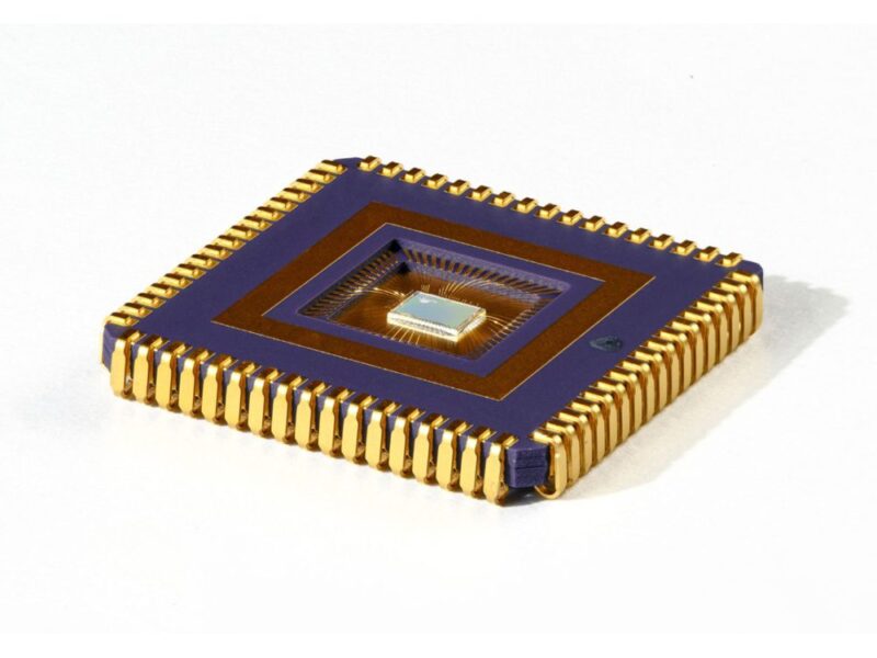 Brain-inspired neuromorphic AI chip accelerates spiking neural networks