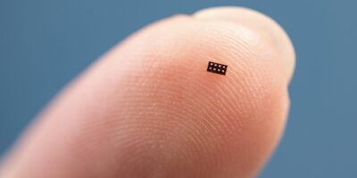 Le plus petit microcontrôleur au monde : une révolution pour les dispositifs ultra-compacts