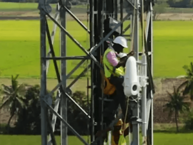 Lightning fast internet where fibre fails