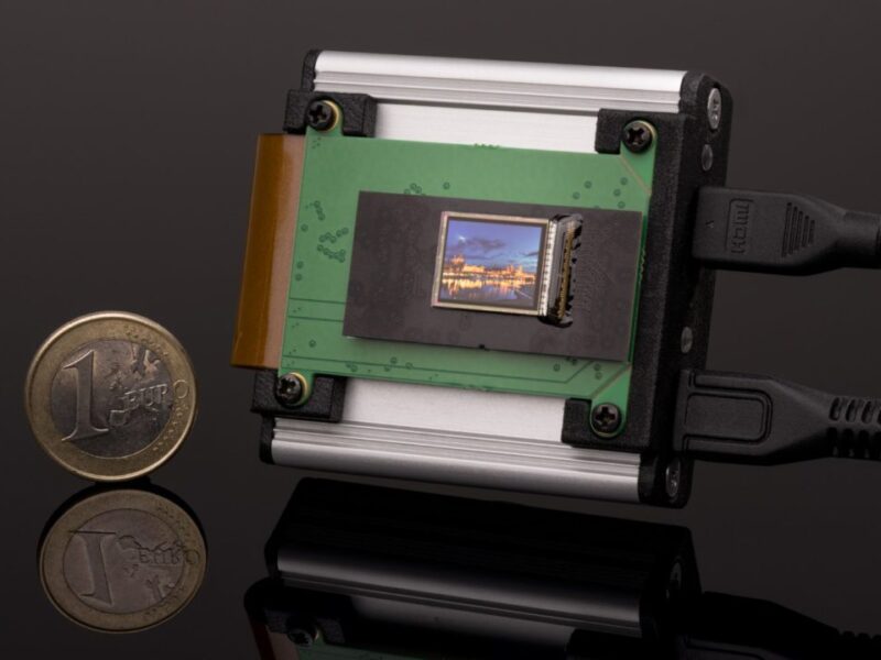 High voltage CMOS backplane for OLED microdisplays