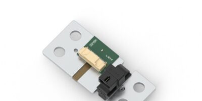 Hybrid shunt and Hall-effect high voltage battery sensor for EVs 