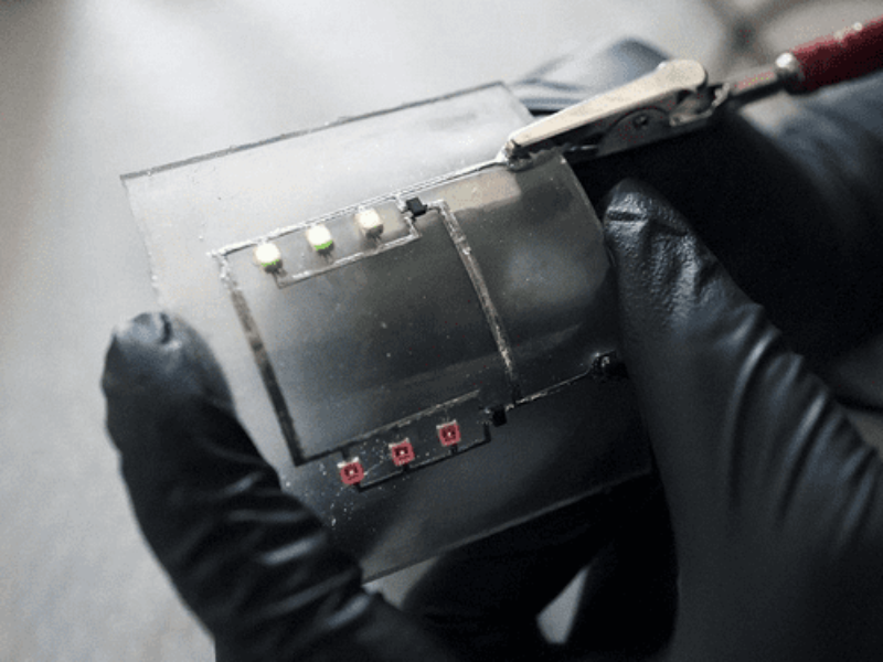 Electronic circuits from dynamic composite material can be healed or reshaped