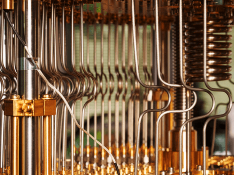 The transport of a Spinning Electron can improve Qubit to Qubit connectivity