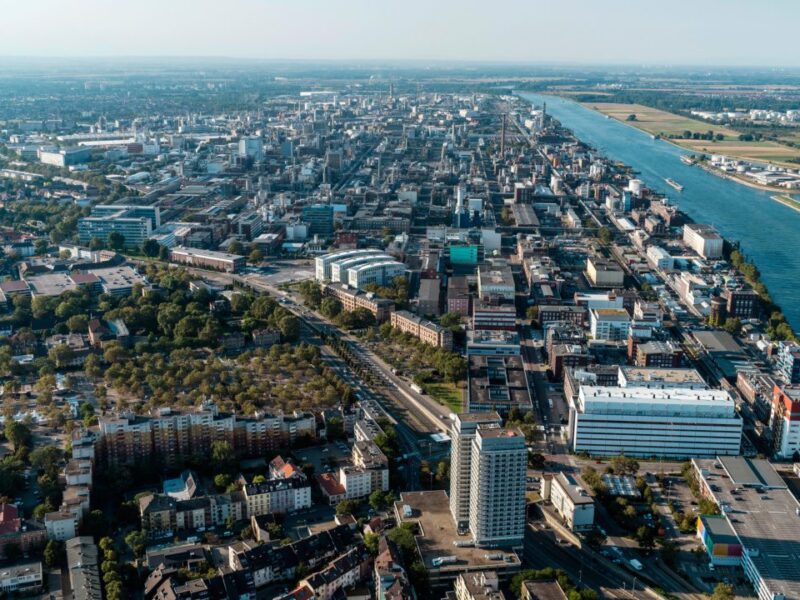 BASF to boost European supply of semiconductor chemicals with new NH4OH plant