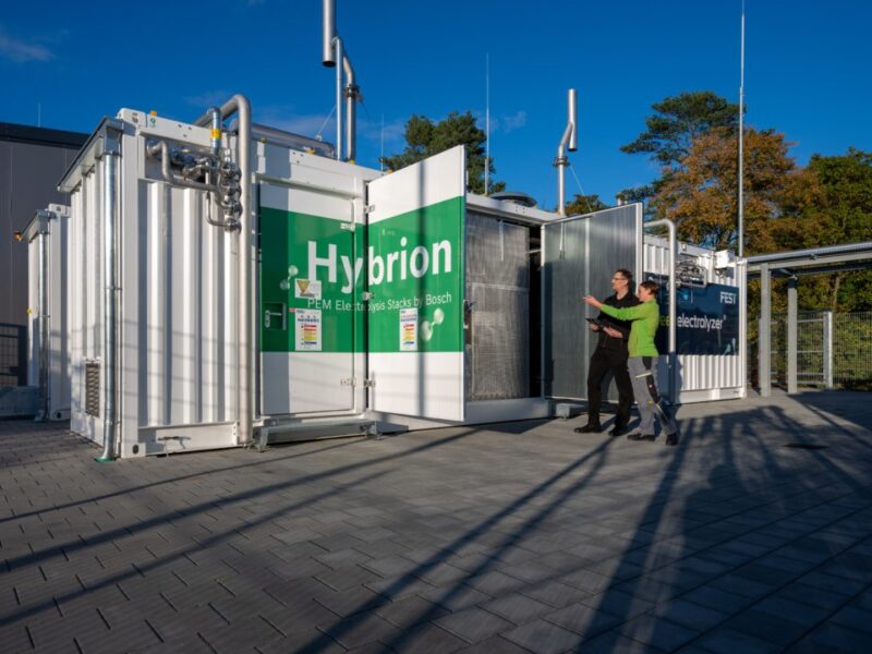 Bosch accélère dans l&rsquo;hydrogène avec l&rsquo;électrolyseur Hybrion PEM
