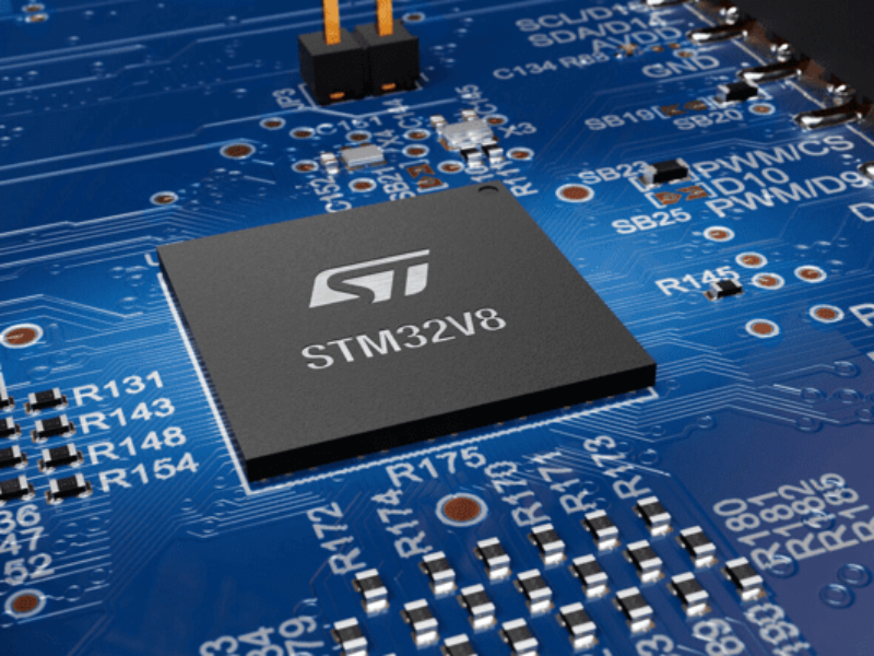 STM32V8 pushes 18nm microcontroller tech into new performance territory