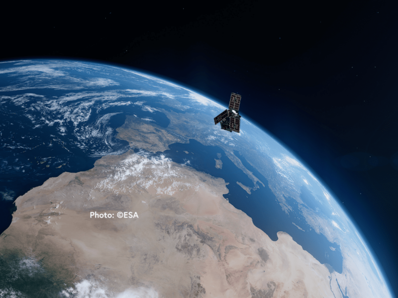 HydroGNSS mission scouts for water cycle variables from orbit