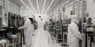 Quantum supremacy moves to the foundry