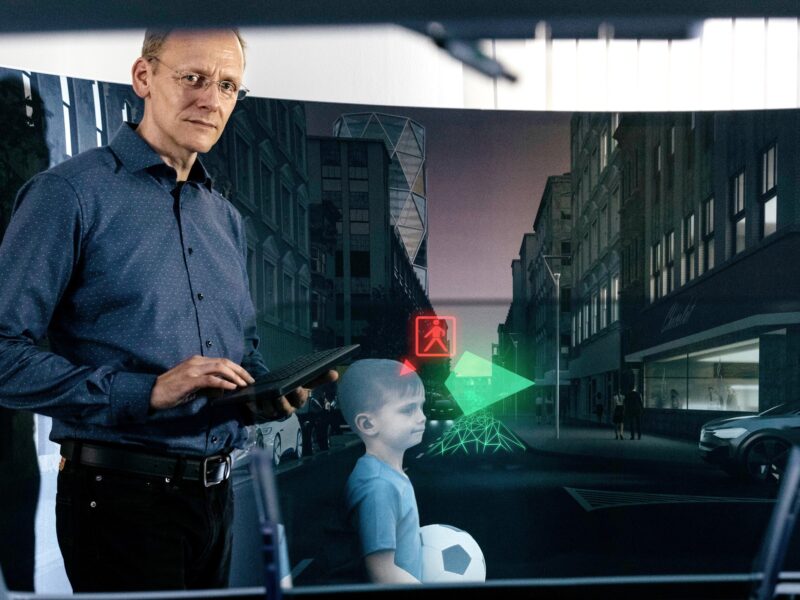 Volkswagen invests in 3D holography company