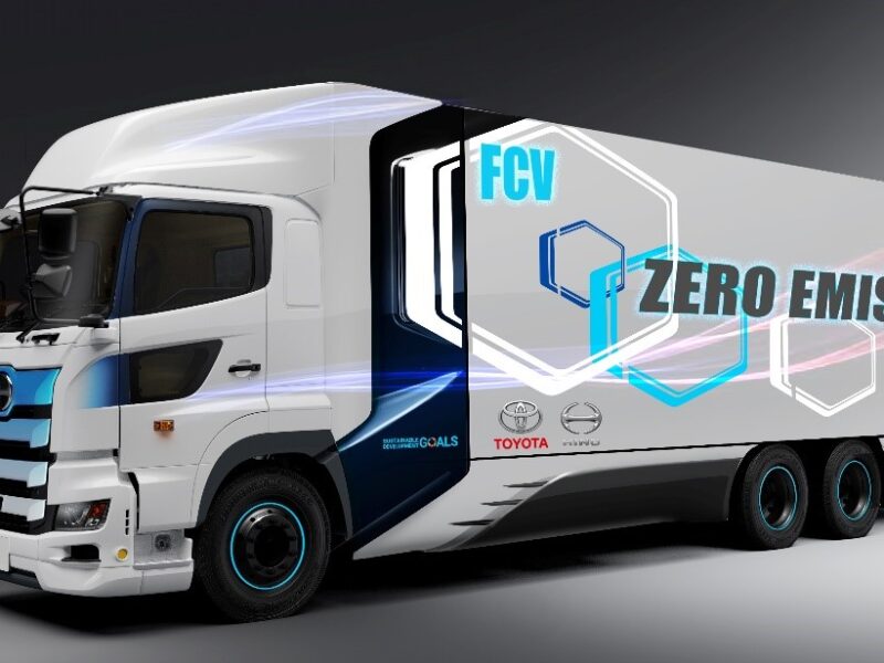 Toyota develops fuel cell truck with Hino