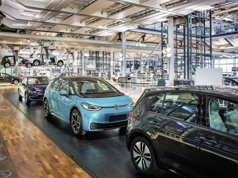 Chip bottleneck continues to thwart auto industry recovery