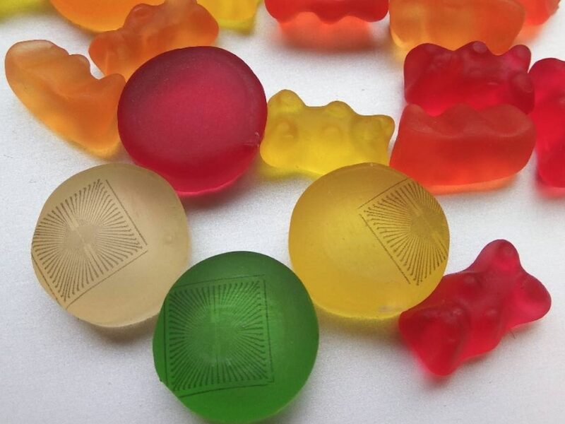 Réseaux de microélectrodes imprimés sur de la gélatine et d&rsquo;autres matériaux mous