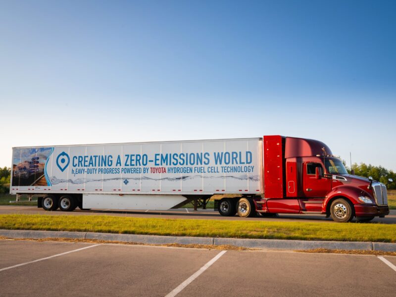 Toyota presents improved fuel cell truck