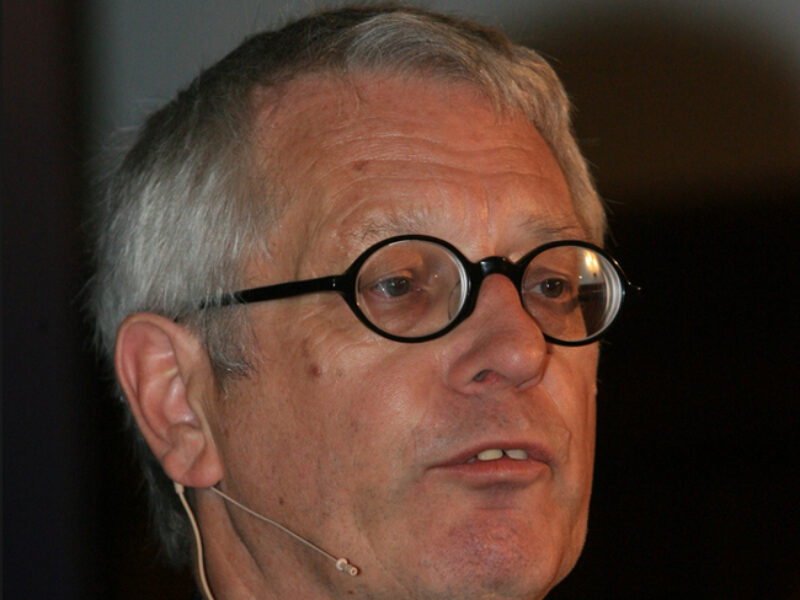 Analyst Penn flips chip market forecast back up, remains cautious