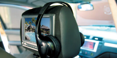 High quality audio for low-power in-car portable applications