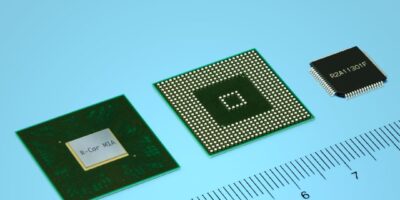 Integrated SoCs target mid-range automotive infotainment systems