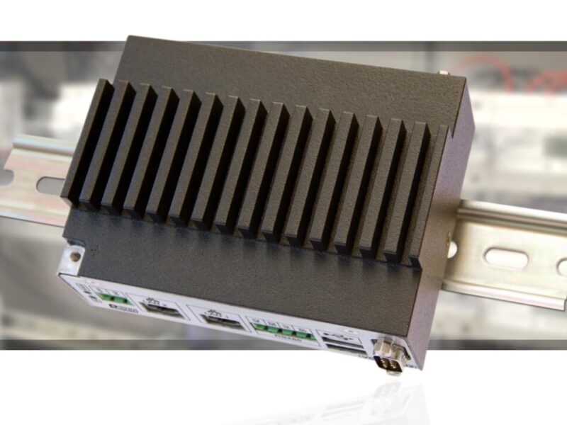 Standard DIN rail-mounted PC measures 122x90x41mm