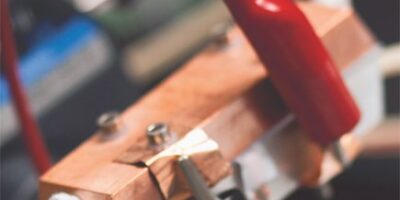 Car battery in a bottle aims to obsolete gasoline